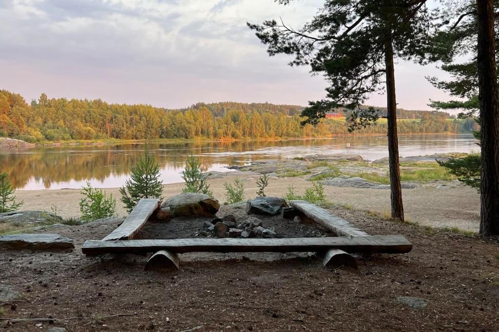 Attraktiv & Smart Funkishytte Pa Nes Strandhager. Årnes 外观 照片